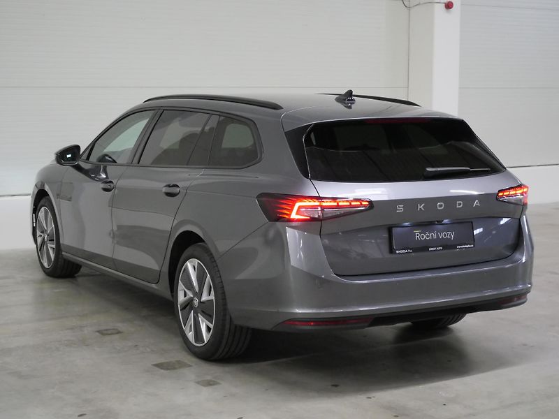 Škoda Superb - fotka 7 z 26