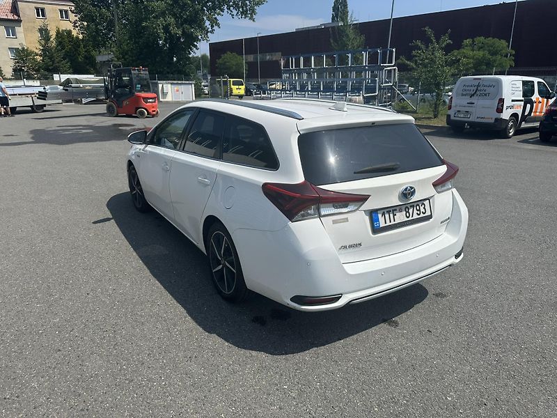 Toyota Auris (2017) - fotka 3 z 15