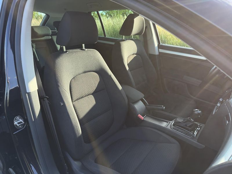 Škoda Superb (2014) 2,0TDI 125kW DSG ELEGANCE - fotka 28 z 81