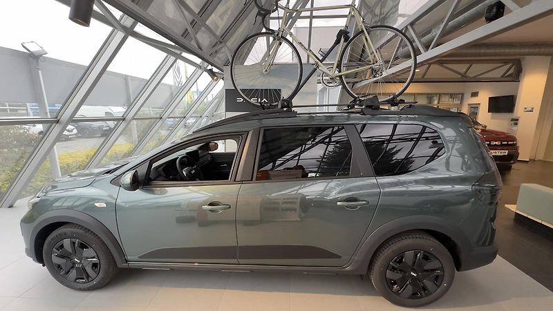 Dacia Jogger (2026) Expression Eco-G 120 7 míst - fotka 4 z 21