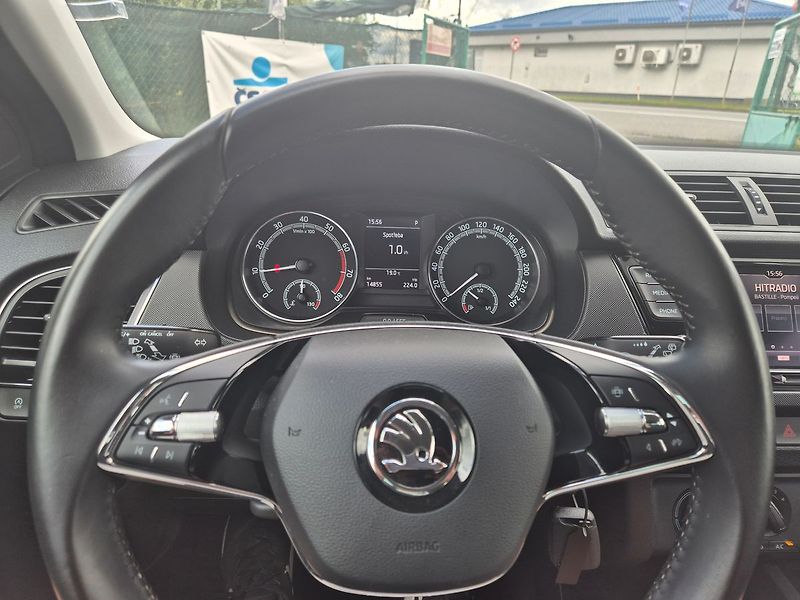 Škoda Fabia Combi 1.0 TSI DSG 70kW Ambitio - fotka 16 z 24