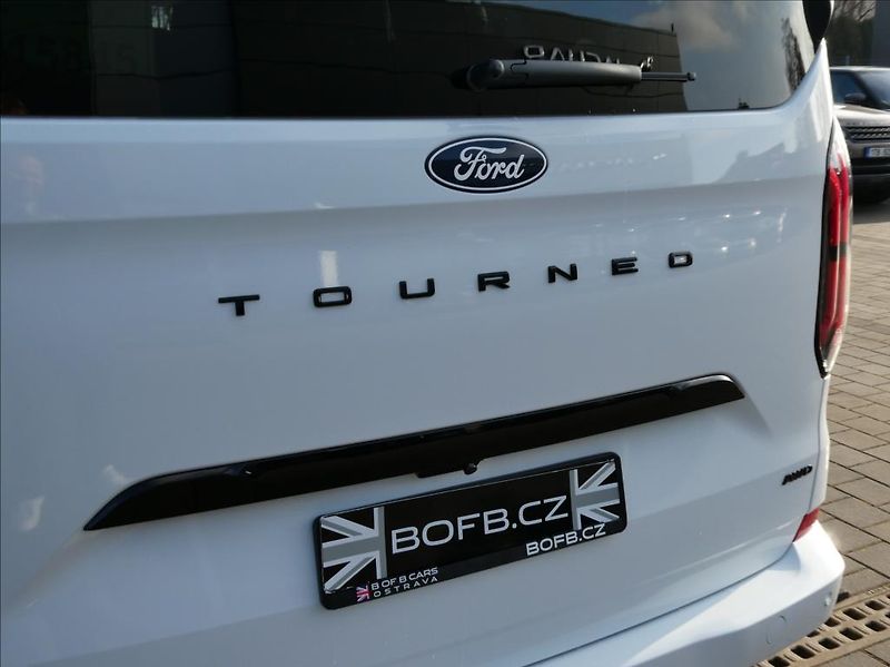 Ford Tourneo Custom 2,0 L2,TITANIUM X,8Míst,AWD - fotka 42 z 44