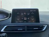 Peugeot 3008 (2019) 1.2 PT, GT Line, LED, navi - náhled 16