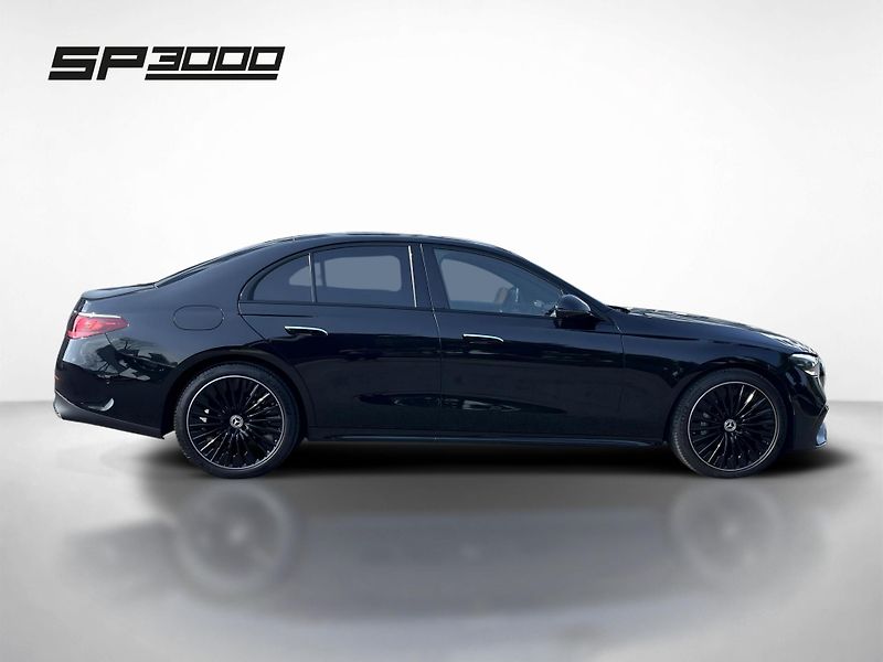 Mercedes-Benz Třídy E E 220d 4Matic AMG - fotka 6 z 41