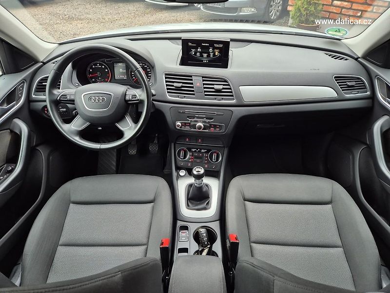 Audi Q3 (2018) 1.4 TFSi 92KW SPORT - fotka 23 z 53