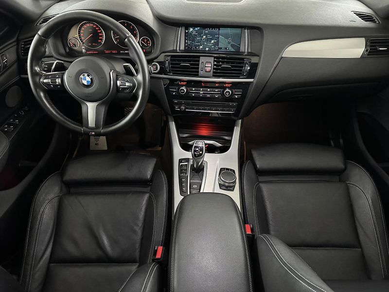 BMW X4 (2017) X4 M40i xDrive HARMAN KARDON - fotka 10 z 35