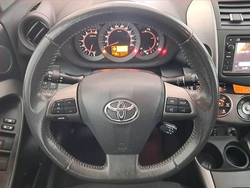 Toyota RAV4 (2012) 2.0 VVT-i, 4X4, Serv.kniha - fotka 20 z 20