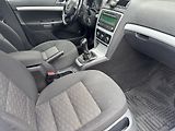 Škoda Octavia (2011) 1.6TDI, 77kW, ČR - náhled 12
