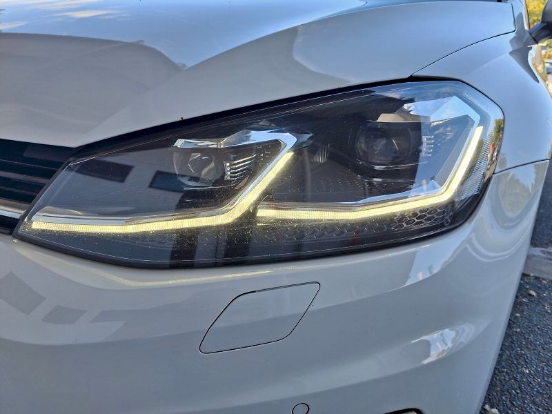 Volkswagen Golf (2020) Variant HighLine 1,5TSi 110kW - fotka 34 z 35