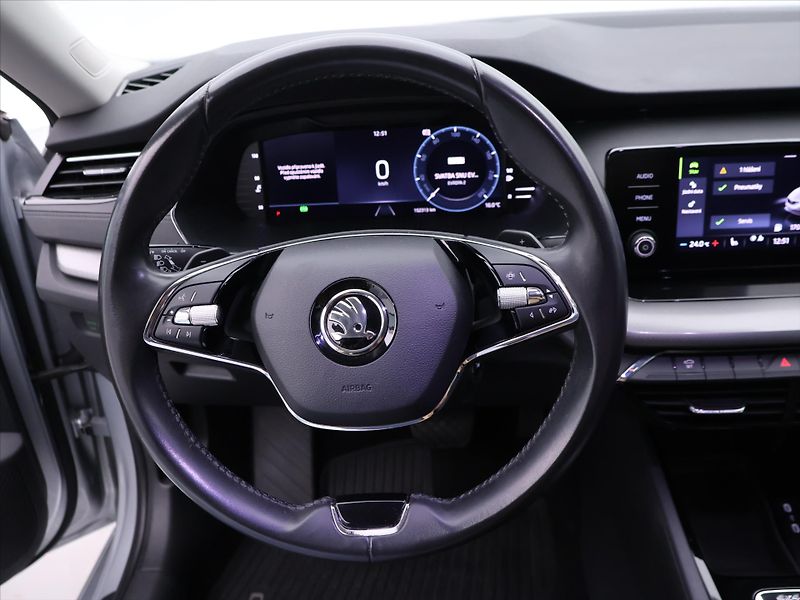 Škoda Octavia 2,0 TDI 110 kW 4x4 DSG DPH CZ - fotka 23 z 34
