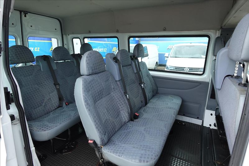 Ford Transit 2,2 TDCI  L2H2 9MÍST BUS KLIMA - fotka 17 z 30
