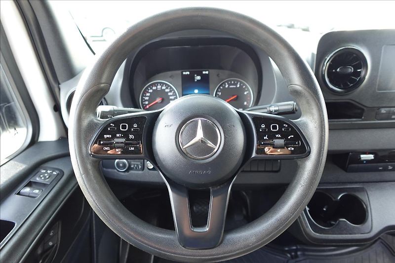 Mercedes-Benz Sprinter 3,0 CDI  319 CDI CHLAĎÁK KLIMA - fotka 17 z 31