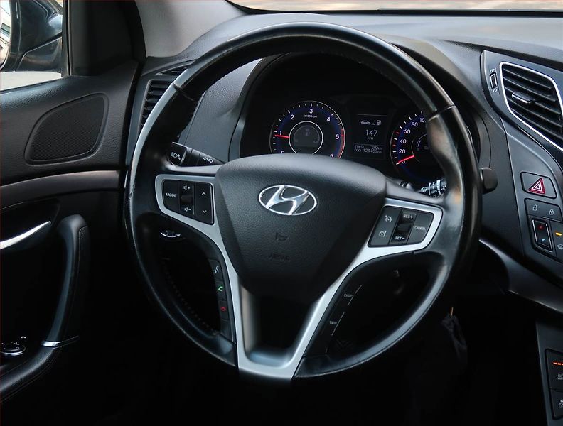Hyundai i40 (2012) 1.7 CRDi, Tempomat - fotka 20 z 20