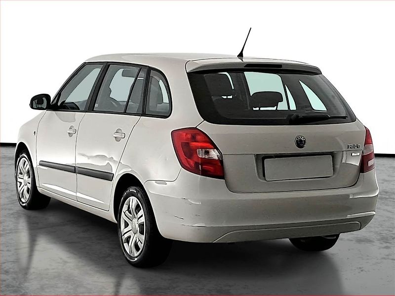 Škoda Fabia (2011) 1.2 TSI - fotka 4 z 13