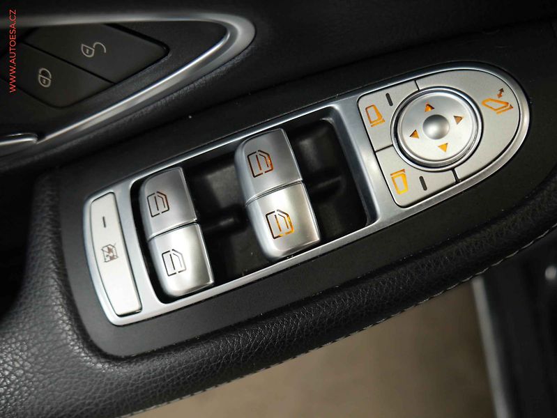 Mercedes-Benz Třídy C (2018) 2.2CDi C220, 2.maj, AT, navi - fotka 18 z 22