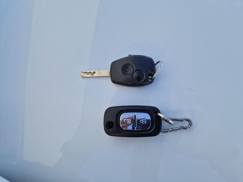 Renault Wind Night & Day 1.2 TCe 100k - fotka 27 z 29