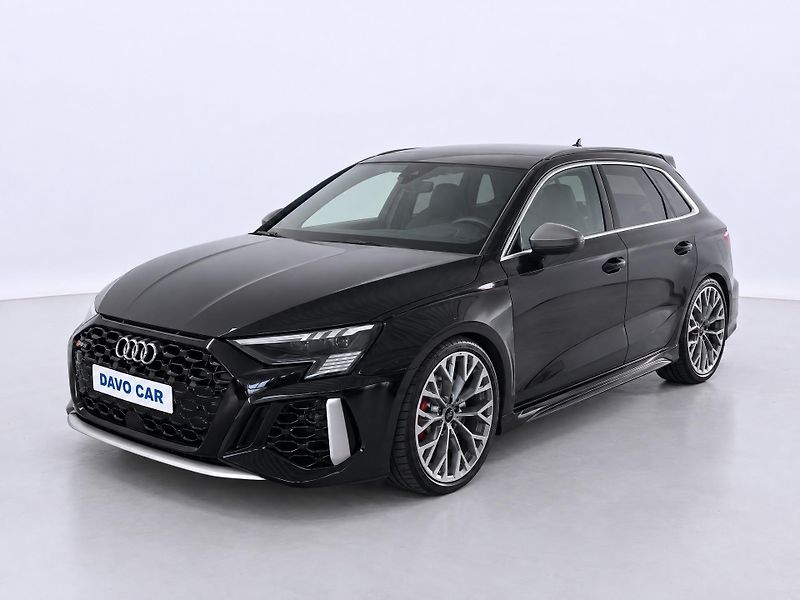 Audi RS 3 2,5 TFSi Sportback CZ DPH Pano - fotka 3 z 36