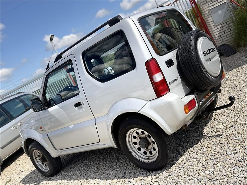 Suzuki Jimny 1,3 VVT 4X4 TAŽNÉ +SADA KOL - fotka 7 z 18