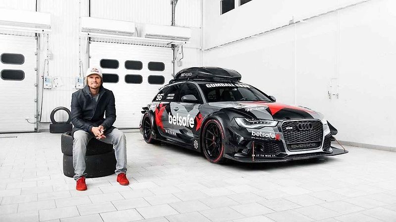 Jon Olsson a jeho hračky.