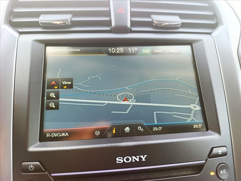 Ford Mondeo 2,0 TDCi Automat Kamera Navi - fotka 17 z 45