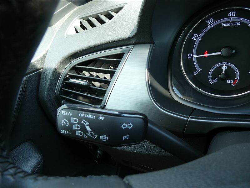 Škoda Fabia 1,0 TSi 70kW STYLE, po servise - fotka 33 z 41