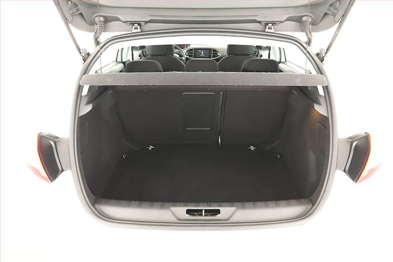 Peugeot 308 (2014) 1.6 e-HDi, Serv.kniha - fotka 10 z 13