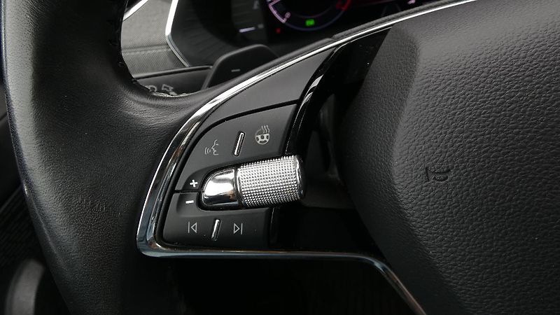 Škoda Octavia 2,0 TDI DSG Style 110 kW - fotka 12 z 25