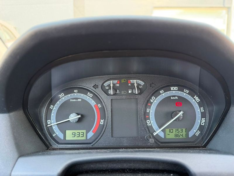 Škoda Fabia HB Classic 1.2HTP 40kW 55 - fotka 3 z 19
