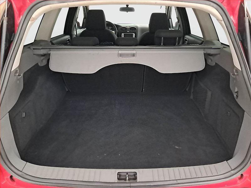 Ford Focus (2008) 1.6 TDCi, po STK, slušný stav - fotka 13 z 18