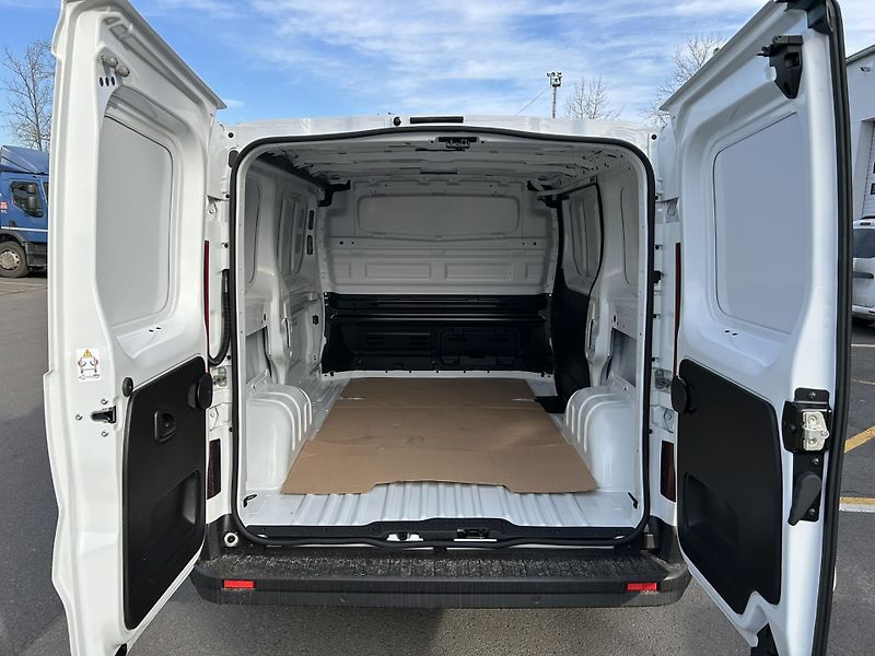 Renault Trafic (2026) VAN L2H1 150k RED - fotka 6 z 28