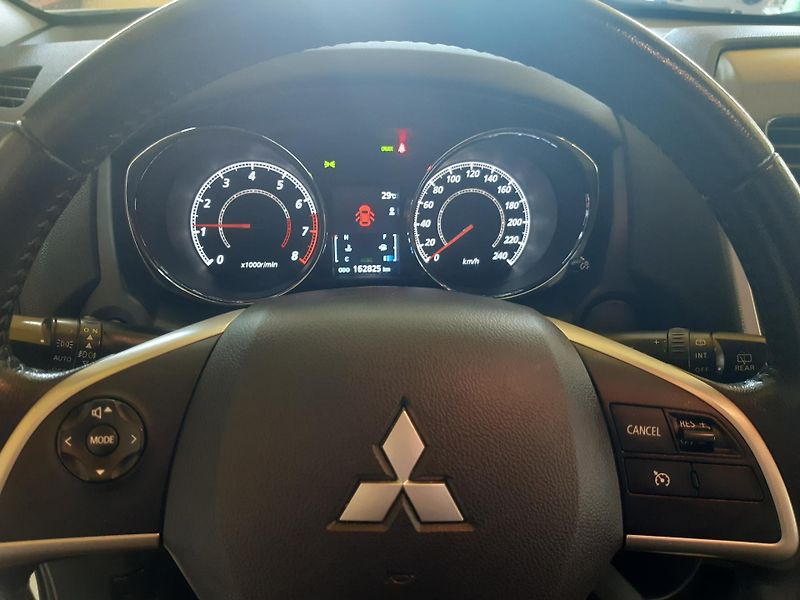 Mitsubishi ASX 1.6 16V KLIMA TEMPOMAT - fotka 12 z 22