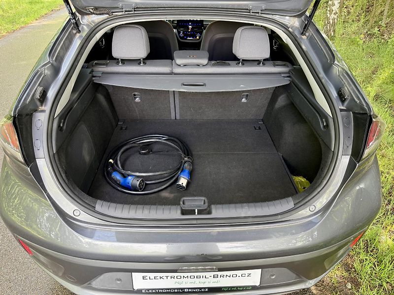 Hyundai Ioniq (2020) 38,3 kWh,SoH 100%,TČ ,BlueLink - fotka 8 z 17