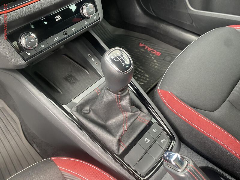 Škoda Scala (2021) 1.0 TSi, ČR, Monte Carlo - fotka 13 z 17