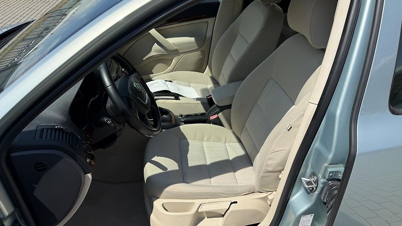 Škoda Octavia 1.2TSi*77kW*ELEGANCE*138TKM* - fotka 17 z 27
