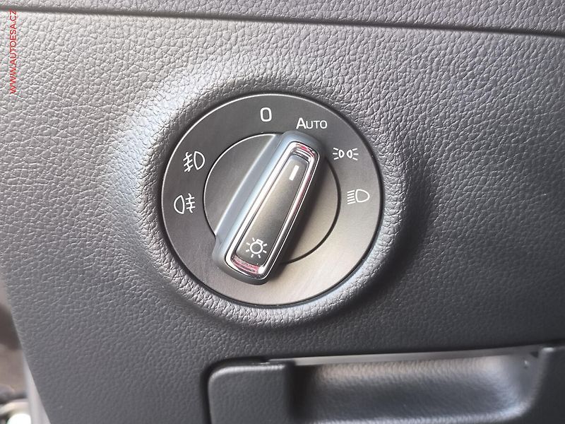 Škoda Superb (2019) 2.0TDI, ČR, Ambition, DSG - fotka 21 z 24