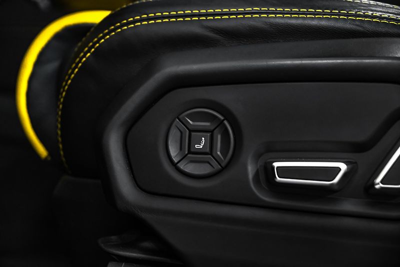 Lamborghini Urus B&O/360/PANO/KARBON/MASÁŽ/ - fotka 21 z 28
