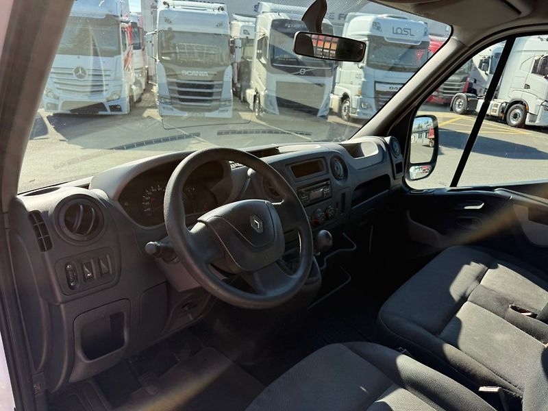 Renault Master - fotka 12 z 16