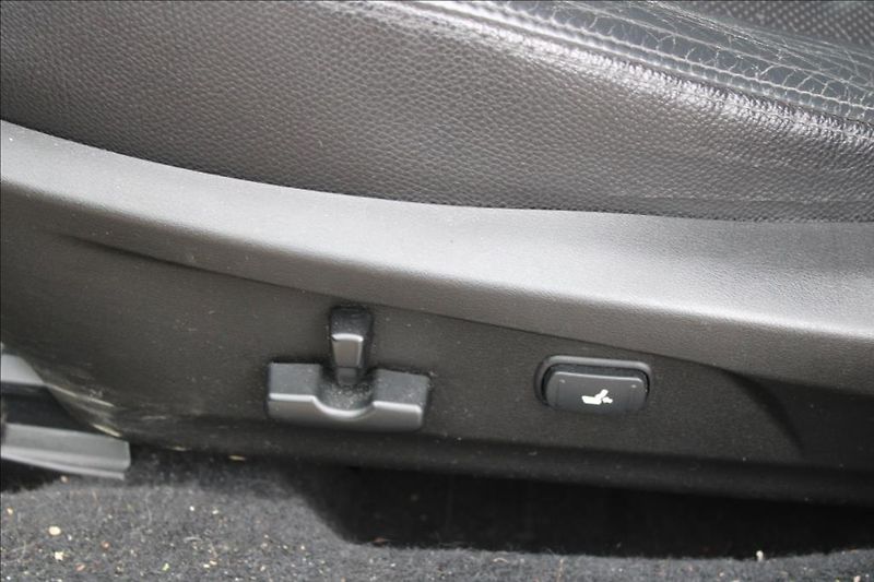 Subaru Outback 2,0 D  4 x 4, ČR, SERVISKA - fotka 15 z 29