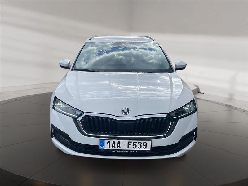 Škoda Octavia 1,5 e-TEC 110 Ambition AT - fotka 2 z 11