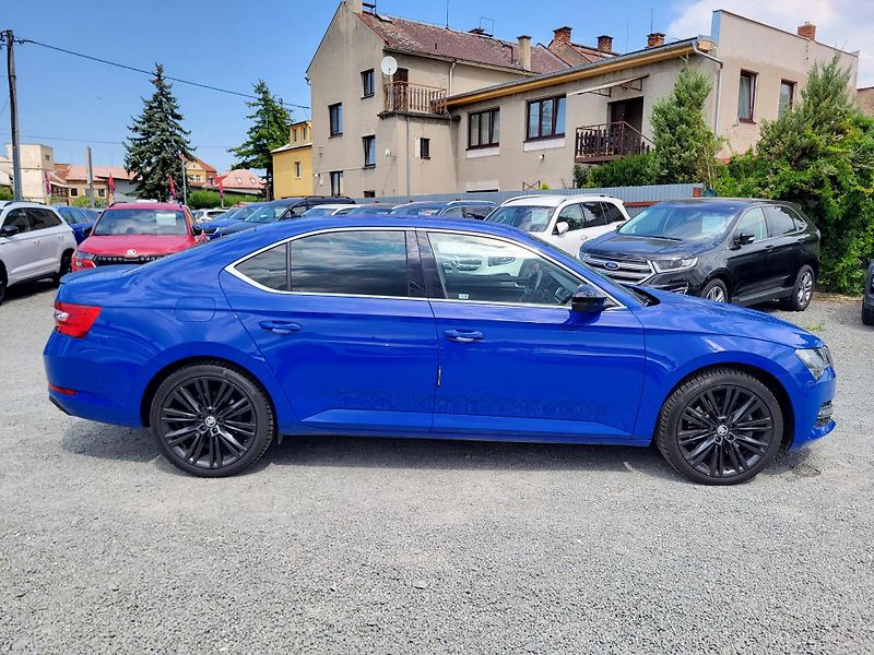 Škoda Superb 2.0 TSI 206kW DSG 4x4 STYLE+ - fotka 5 z 50