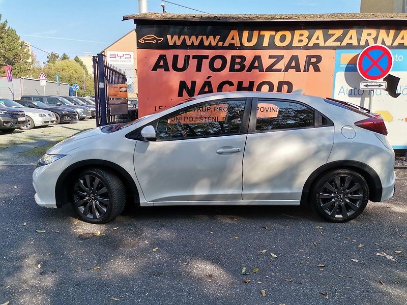 Honda Civic (2014) 1.8i 104kw MK 4 ČR Kamera - fotka 28 z 29
