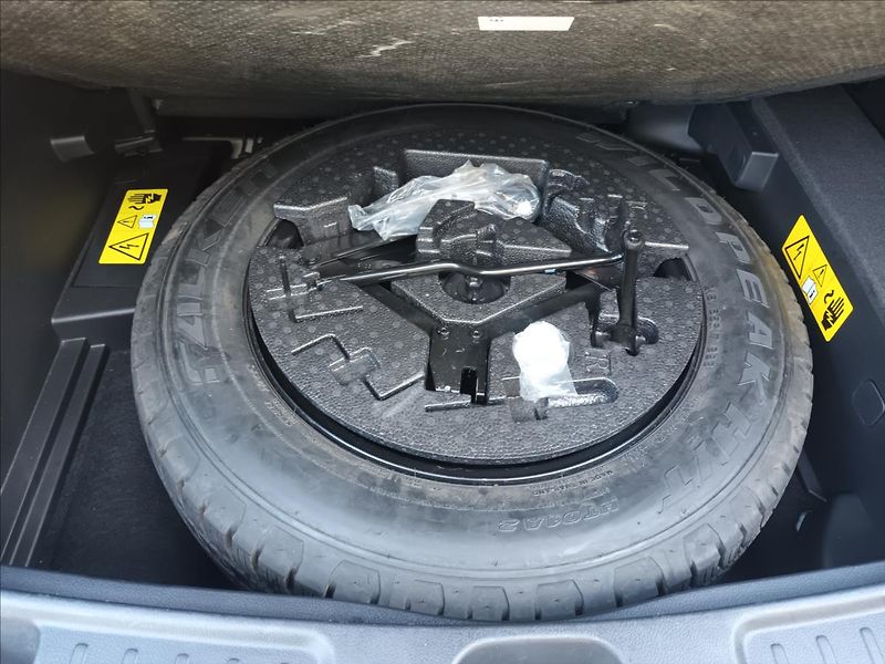 Jeep Compass 1,3 PHEV 132kW,TRAIL HAWK - fotka 37 z 50