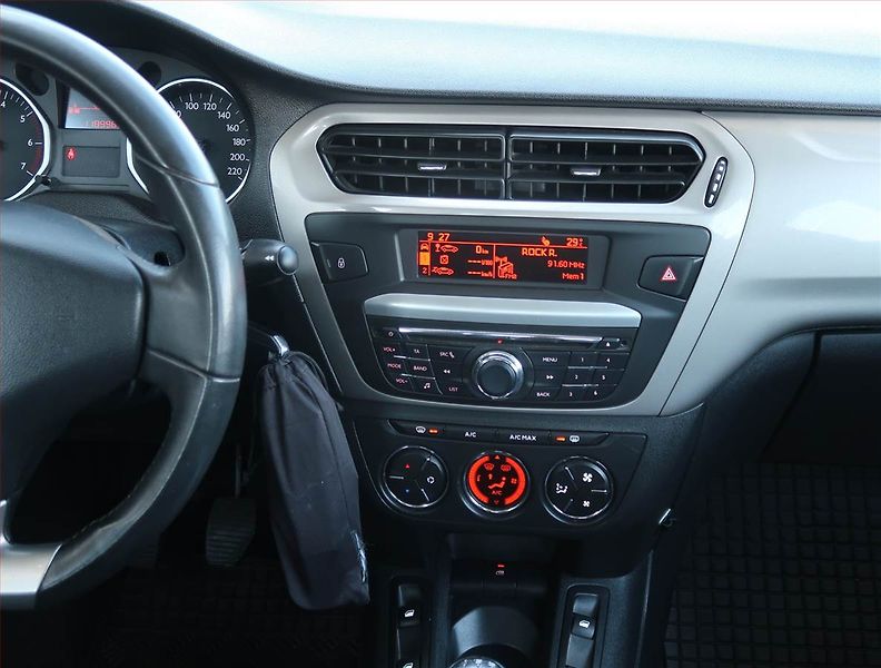 Citroën C-Elysée (2016) 1.2 PureTech, Serv.kniha - fotka 12 z 23