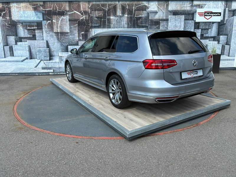 Volkswagen Passat (2018) 2.0TDi, 110KW, R-LINE, ACC,DPH - fotka 9 z 24