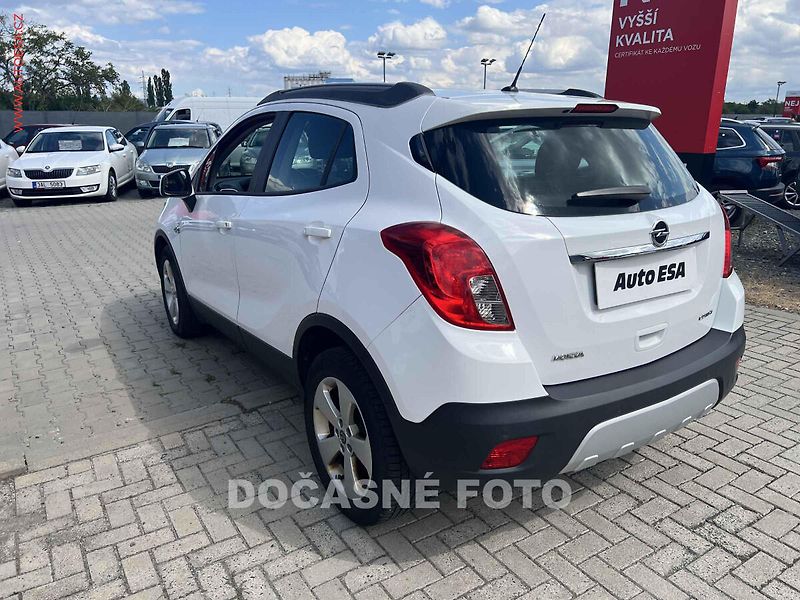Opel Mokka (2015) 1.6 CDTi 4x4, servis.kniha - fotka 2 z 3
