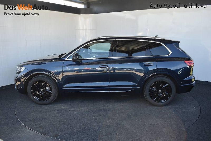 Volkswagen Touareg (2025) R-Line 3.0TDI 210kW,tažné,weba - fotka 3 z 27