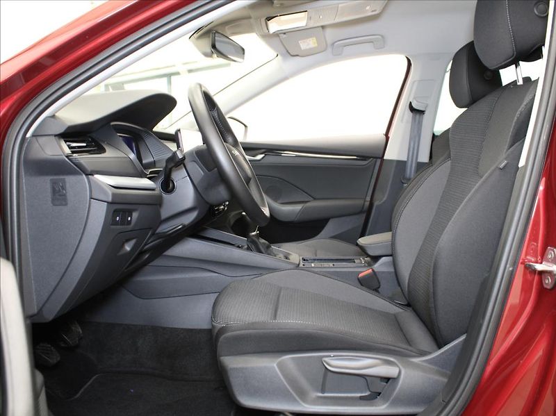 Škoda Octavia 1,5 TSi 110kW Select. 5l-Zar. - fotka 6 z 23