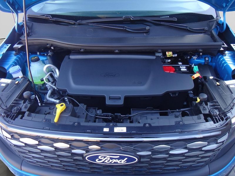 Ford Tourneo Courier (2025) Titanium 43kWh 100kW 136k EV - fotka 20 z 30