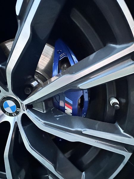 BMW X6 (2021) BMW X6 x Drive 30 d , M packet - fotka 14 z 21
