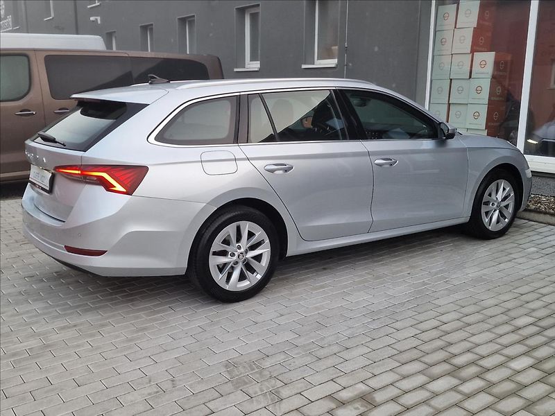 Škoda Octavia 1.5TSI 110kW Style, ČR,1.Maj. - fotka 11 z 50